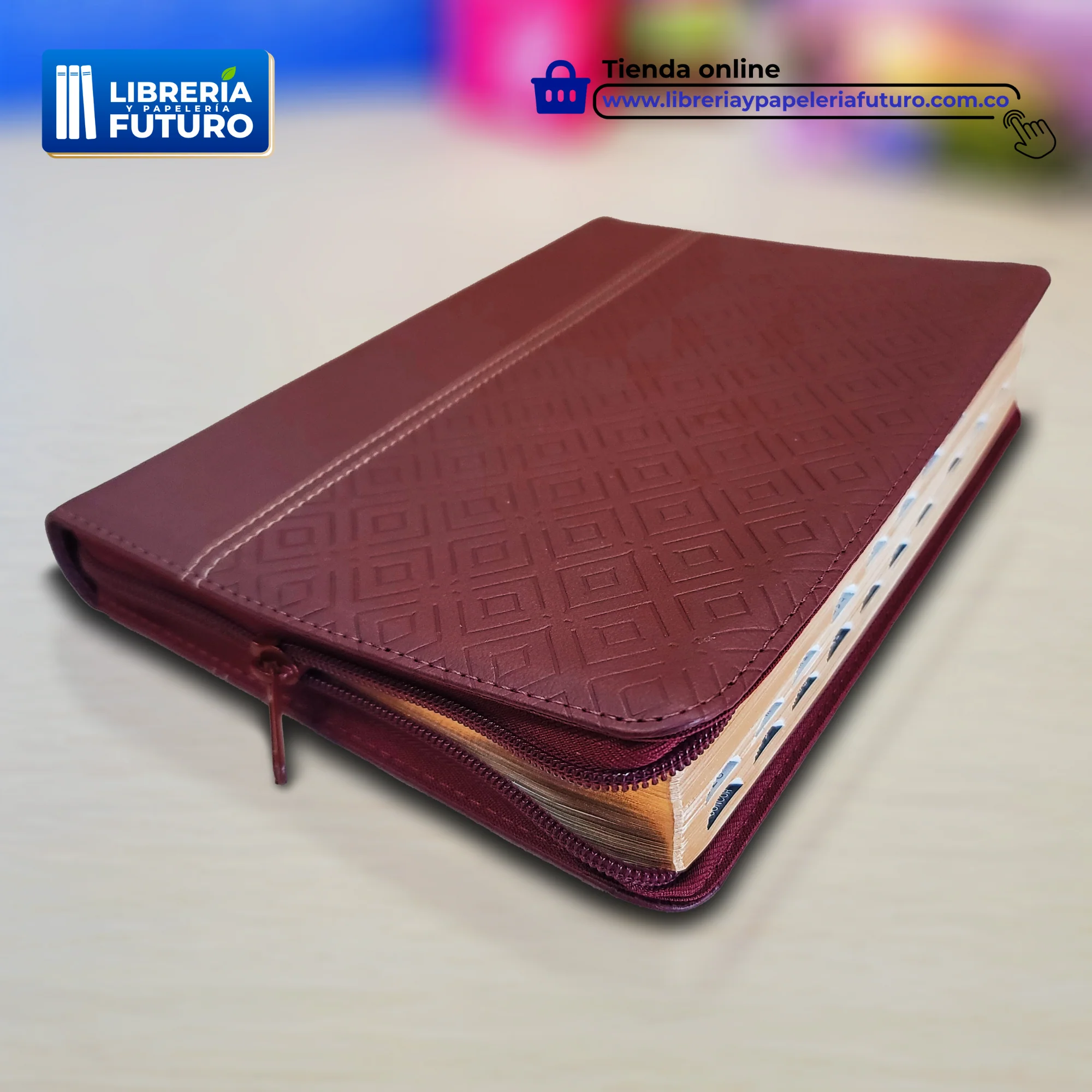 Biblia grande vinotinto con indice - Image 3